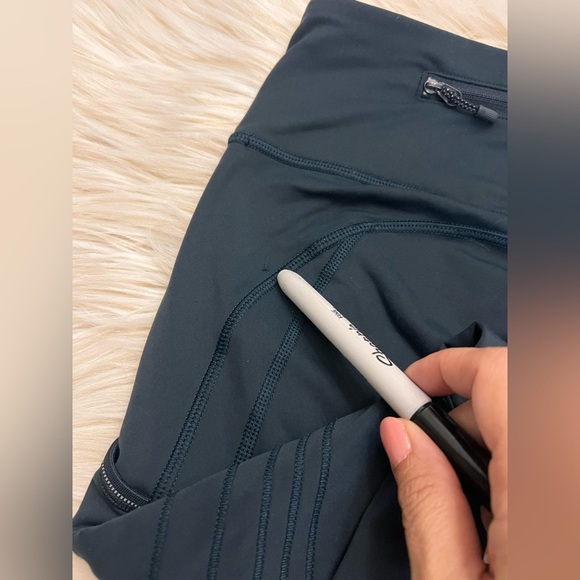 Lululemon All the Right Places Leggings – Size 2 - Picture 2 of 4